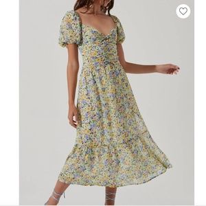 NWT Astr the label Irma Floral Puff Sleeve Midi Dress - YELLOW GREEN FLORAL / S